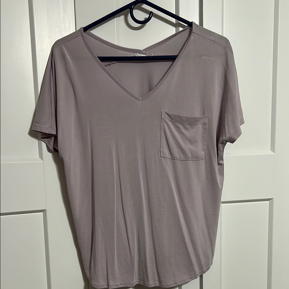Women's V-Neck Pocket Tee